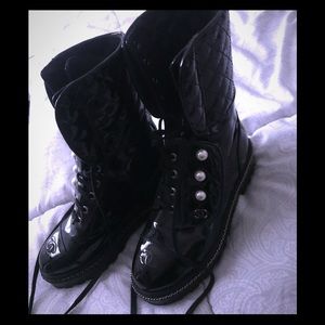 Chanel Combat boots with pearls (shiny black)